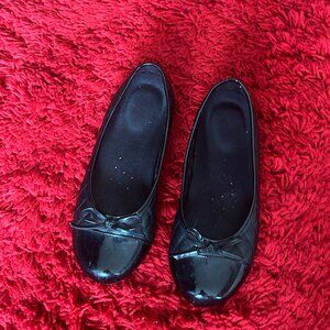 Ballerina patent and quilted pattern comfort shoes
